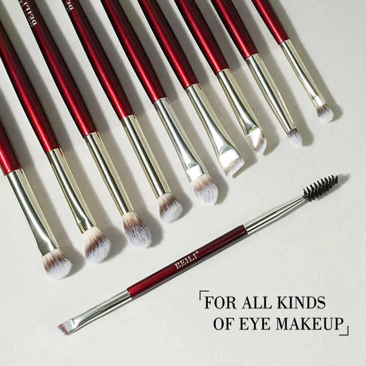 فرش مكياج فاخرة بمقبض خشبي أحمر  Luxury makeup brushes with red wooden handle