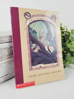 A SERIES OF UNFORTUNATE EVENTS - BOOK 2 THE REPTILE ROOM PRE-LOVED